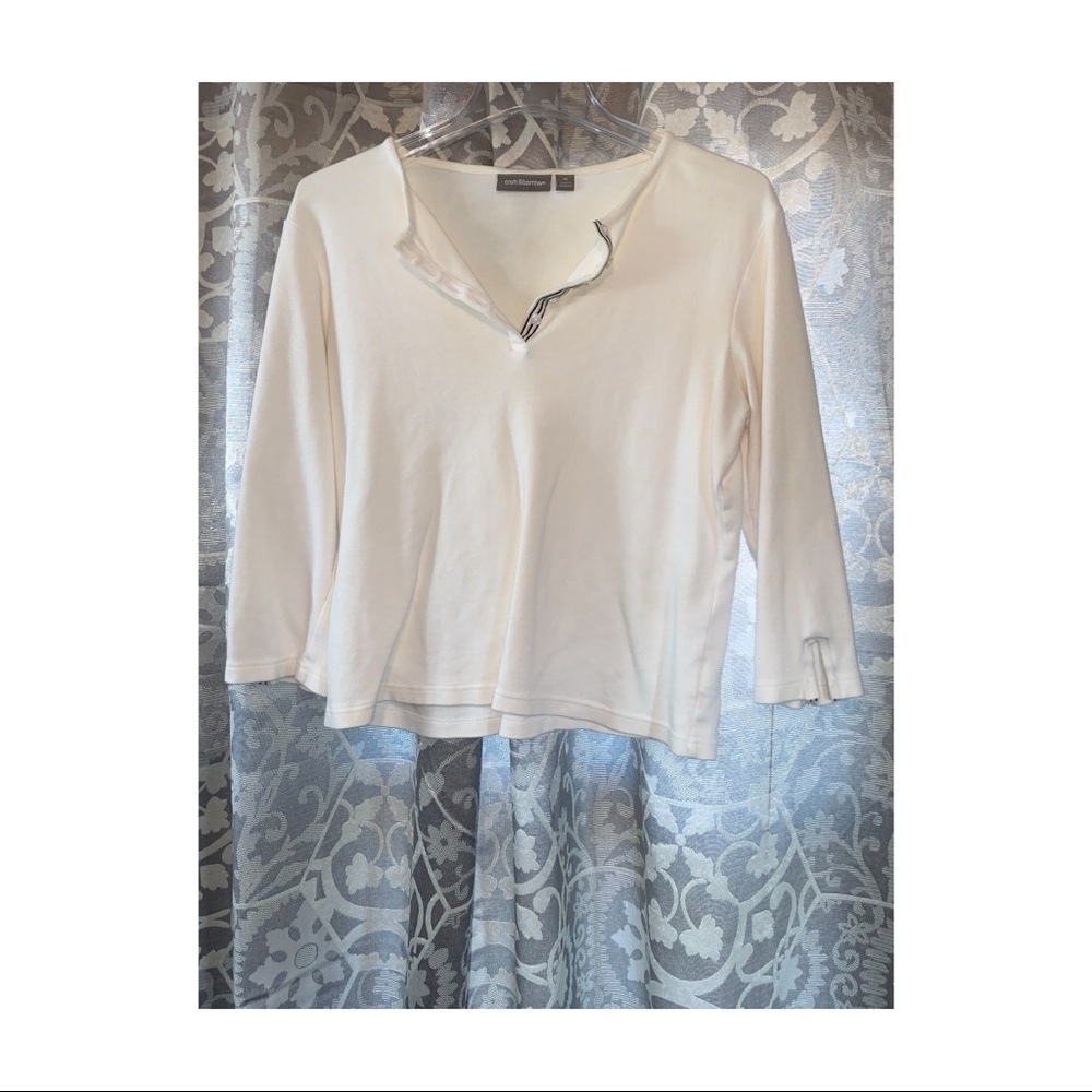 1/4 button down 3/4 sleeve top